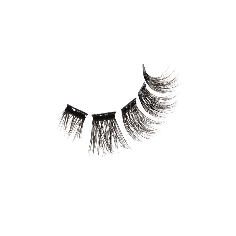 Ardell Press On Lash Fauxmink Natural 60pcs, voorgelijmde wimperclusters voor een natuurlijke look.