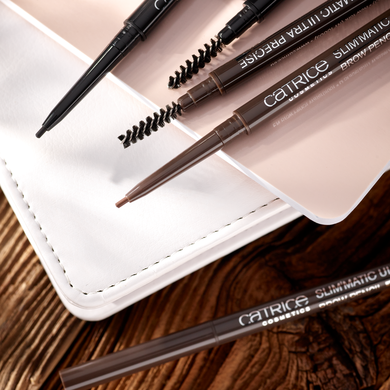 Catrice Slim'Matic Ultra Precise Brow Pencil Waterproof 060 Espresso, wenkbrauwpotlood met spoolie, foto 3 van 4