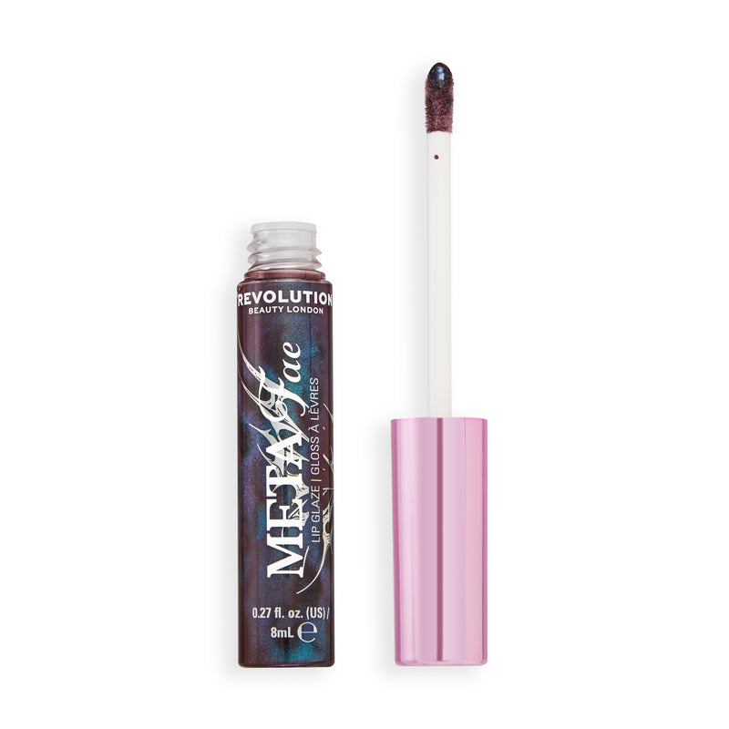 Geopende Meta Fae Lip Glaze Poison Plum met applicator