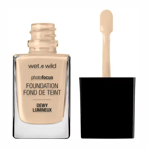 Wet n Wild Photo Focus Foundation Dewy Nude Ivory, hydraterende foundation