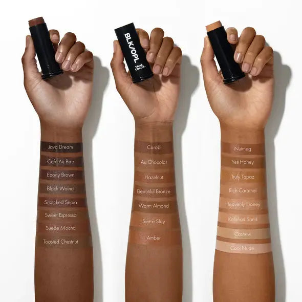 Black Opal True Color Skin Perfecting Stick Foundation SPF15 720 Black Walnut, foto 2 van 6