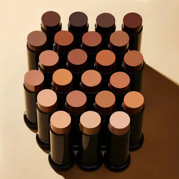 Black Opal True Color Skin Perfecting Stick Foundation SPF15 540 Au Chocolat, foto 5 van 6