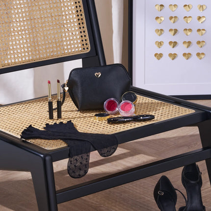 Catrice Valentine Who? Makeup Bag Love At First Zip