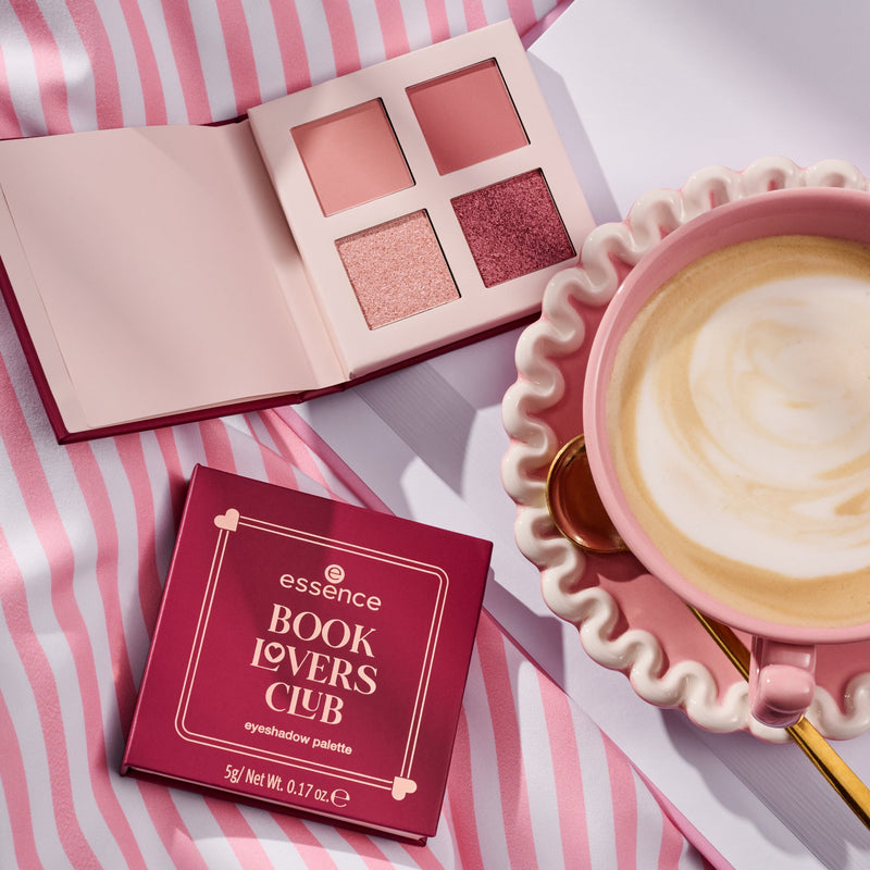 Essence Book Lovers Club Chapter Eyeshadow Palette 01 Chapter: Love Letters, oogschaduwpalet met roze en nude tinten.