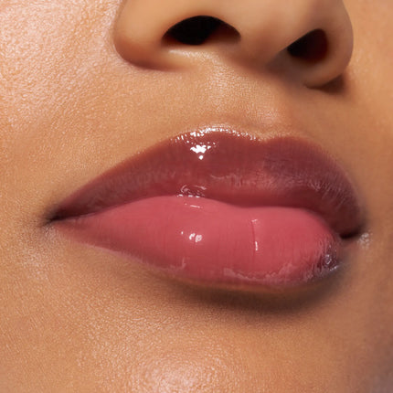 Essence The Super Peptide Glossy Lip Treatment 06 Plumfection!