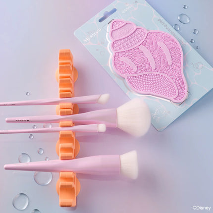 Essence X Disney The Little Mermaid Brush Cleansing Pad Shell We Swim?