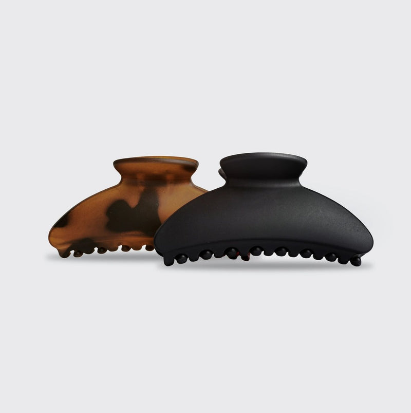 Kitsch Medium Claw Clips 2pc Black & Tort, set van twee haarclips in zwart en tortoise design