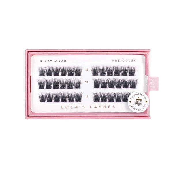 Lola's Lashes Pre-glued Lashes Wispy Volume 12mm, pré-gelijmde wimperclusters voor volume.