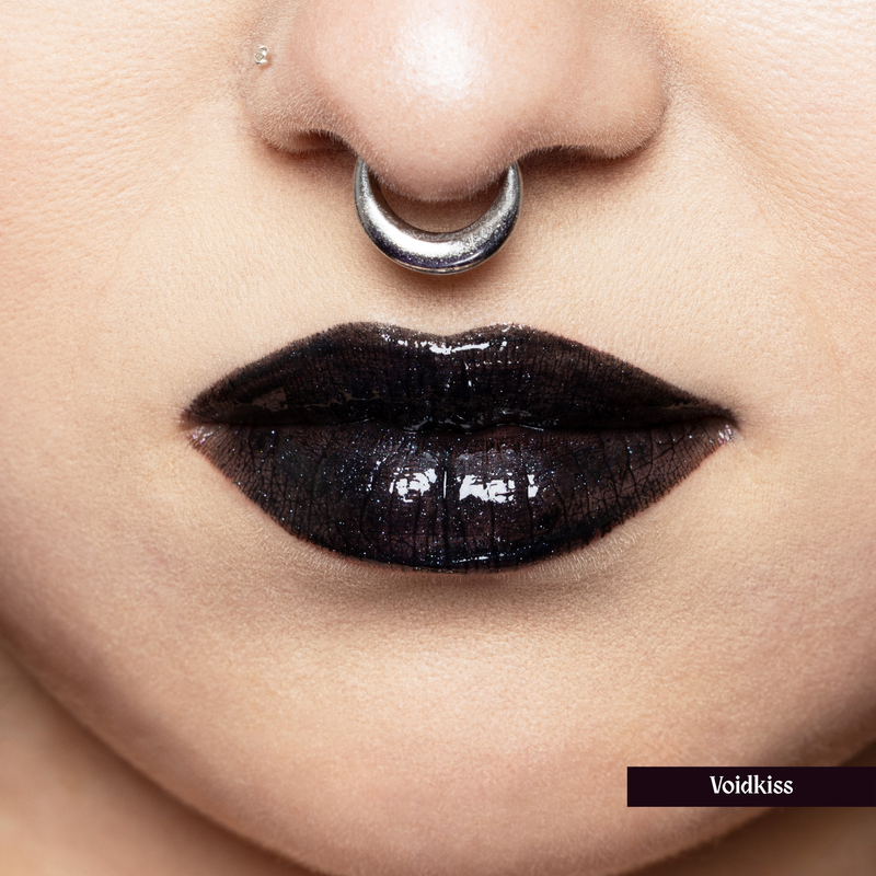 Rude Cosmetics The Spell Book Collection Shimmer Lip Oil Voidkiss, shimmer lipolie, foto 2 van 7