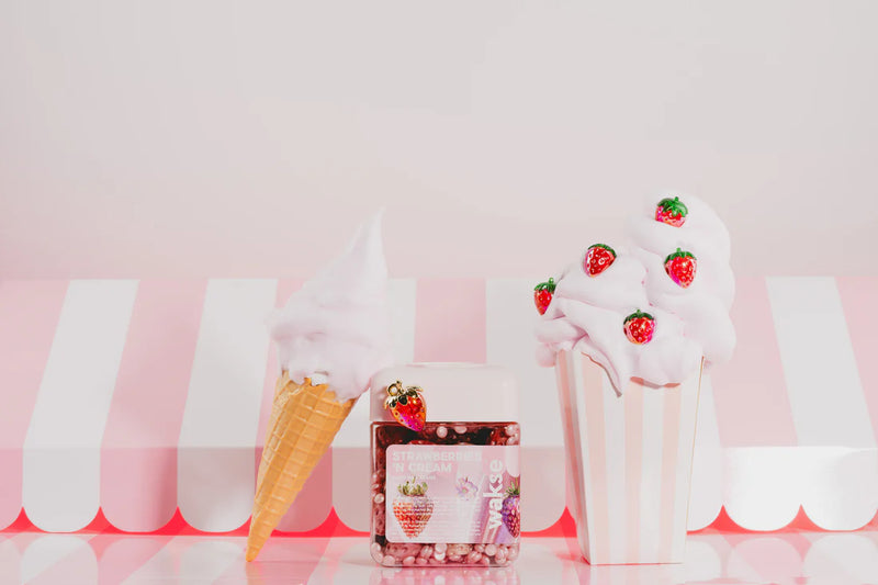 Wakse Strawberries 'n Cream Shaped Wax Hard Wax Beans